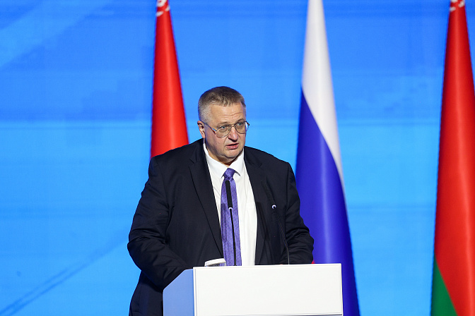 зампредседателя правительства рф алексей оверчук 
