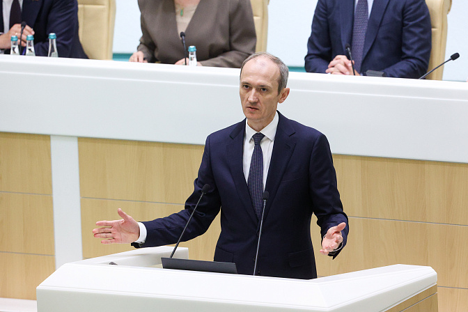 вице-премьер-руководитель аппарата правительства рф дмитрий григоренко 