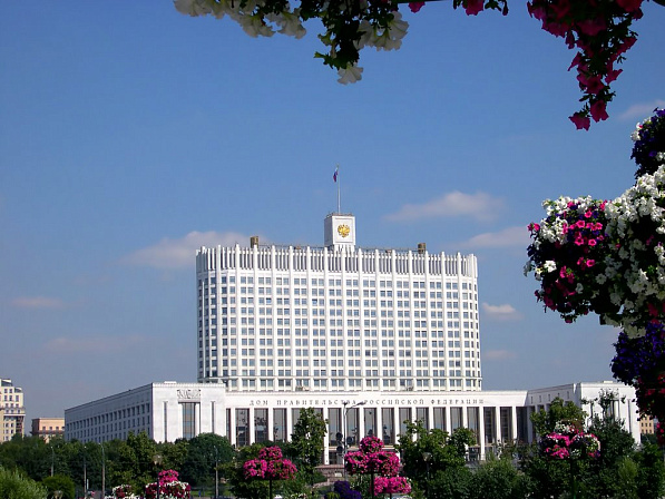 Дом Правительства РФ (фото: https://mapio.net/)