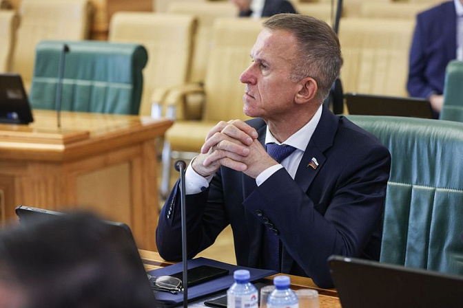 Сенатор Владимир Кравченко