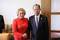 Матвиенко поздравила Чжао Лэцзи с Праздником весны