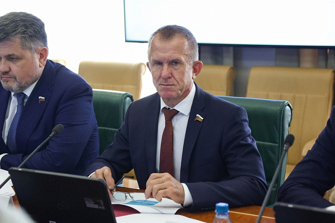 сенатор рф член сф владимир кравченко