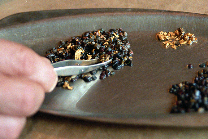 добыча золота 