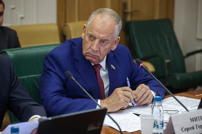 сенатор сергей митин