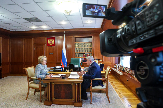 председатель сф валентина матвиенко врио губернатора новгородской области александр дронов