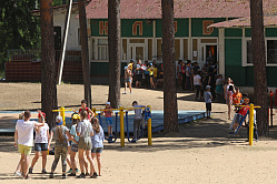 Кабмин выделит дополнительно 1 млрд рублей на модернизацию детских лагерей 