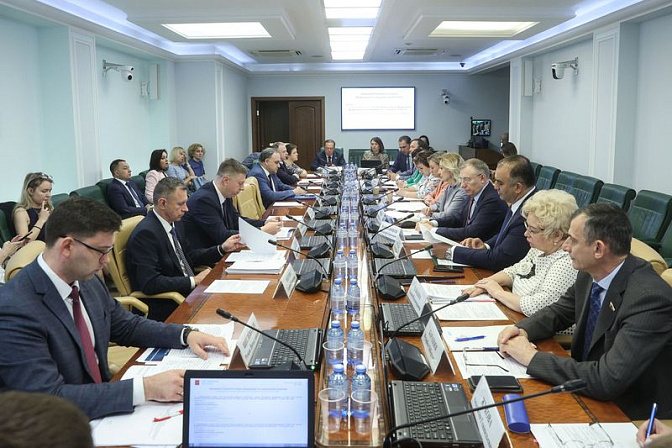 Фото: СенатИнформ/ Пресс-служба СФ