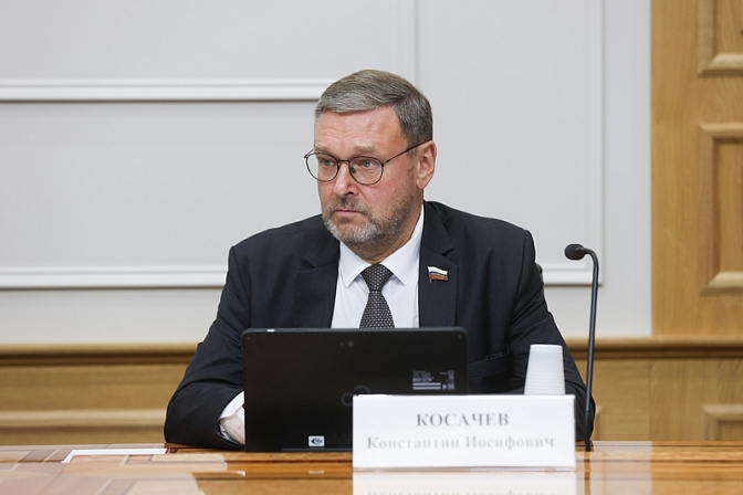 вице-спикер сф сенатор рф зампред совета федерации константин косачев