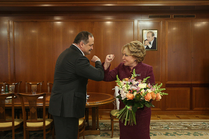 Фото: Председатель СФ Валентина Матвиенко провела встречу с губернатором Дагестана Сергеем Меликовым