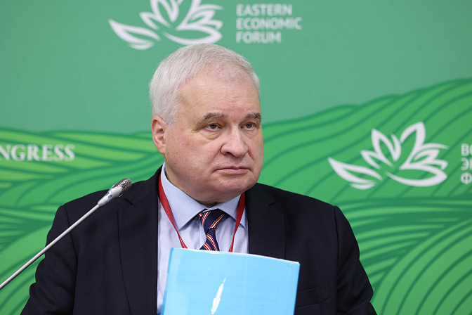 Сенатор Андрей Денисов
