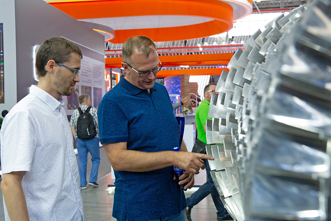 детали комплектующие выставка оборудование 