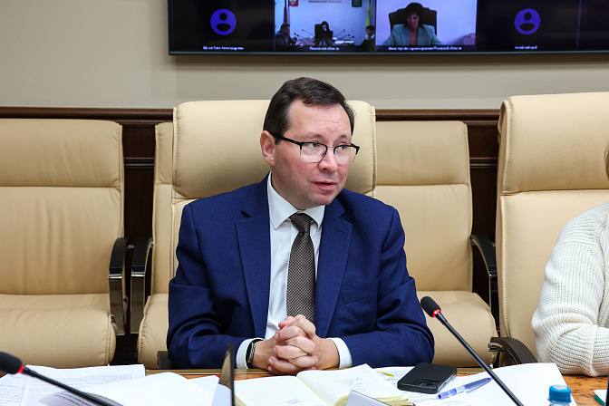 замминистра здравоохранения рф сергей глаголев