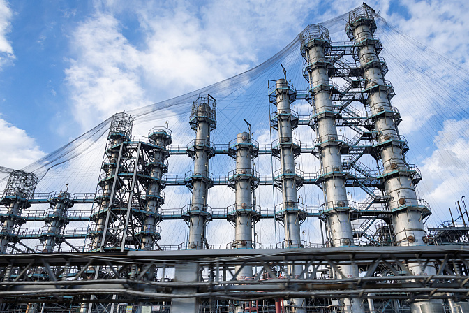 нефтехимический завод промышленность