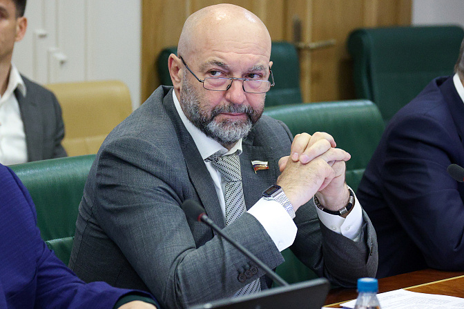 сенатор сергей аноприенко