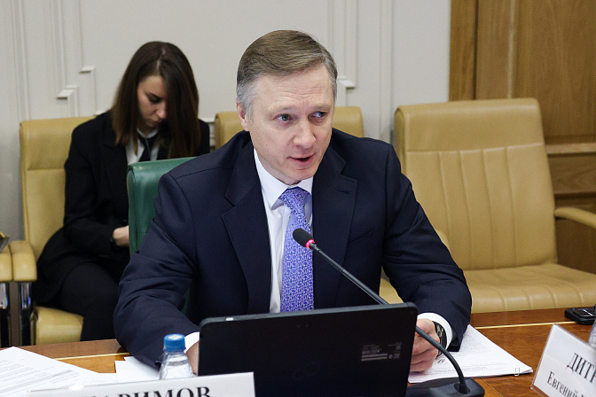замминистра промышленности и торговли рф альберт каримов 