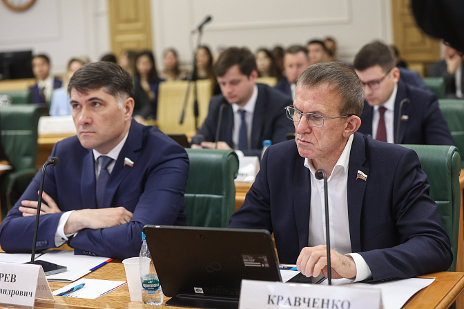 сенатор владимир кравченко