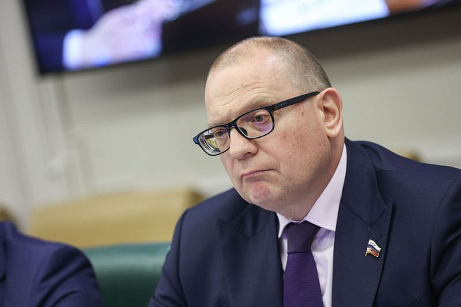 Сенатор Константин Долгов