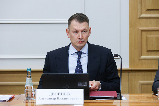 сенатор александр двойных