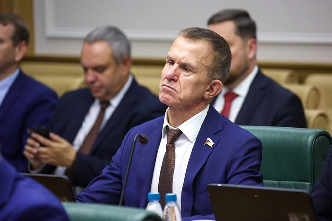сенатор владимир кравченко