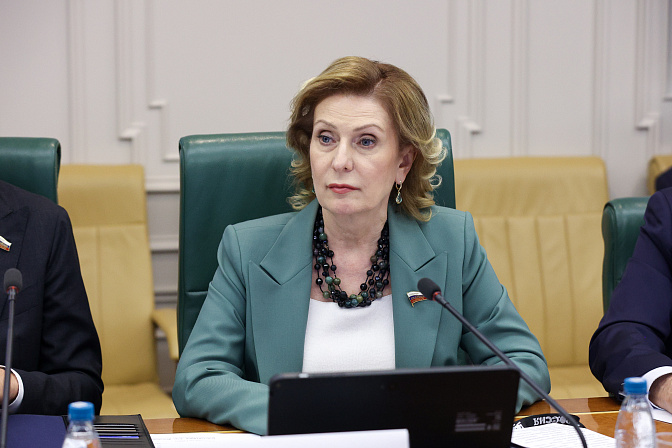 заместитель председателя сф инна святенко