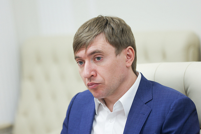 руководитель росмолодёжи григорий гуров