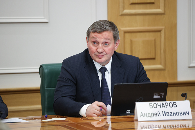 губернатор волгоградской области андрей бочаров