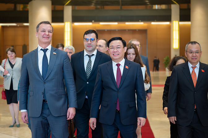 Фото: СенатИнформ/ Пресс-служба СФ