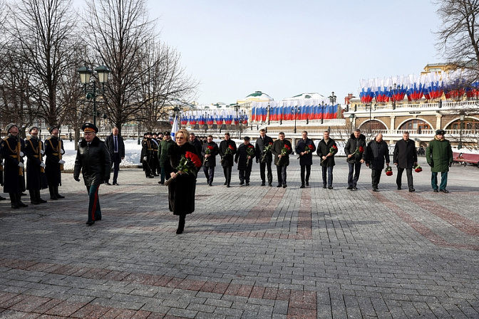 председатель сф спикер совета федерации валентина матвиенко 