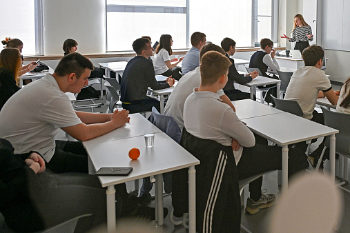 Матвиенко призвала разъяснять школьникам опасность участия в диверсиях