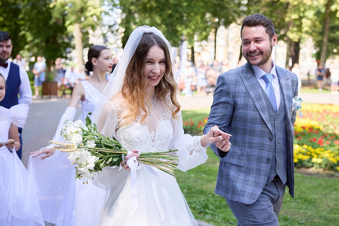 свадьба молодожены 