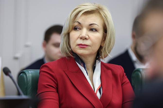 Сенатор Елена Зленко