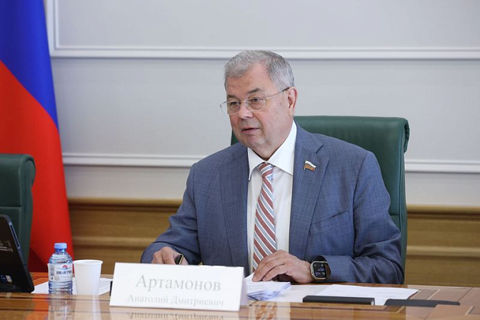 Сенатор Анатолий Артамонов