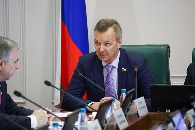 заместитель председателя сф андрей яцкин