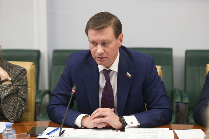 Дмитрий Кузьмин. Фото: СенатИнформ/ Пресс-служба СФ