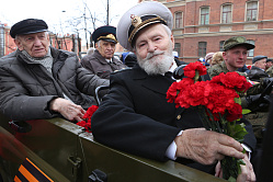 62,5 тыс. блокадников получат соцвыплаты к 80-летию освобождения Ленинграда