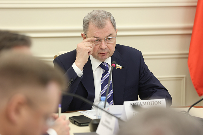 Анатолий Артамонов. Фото: СенатИнформ/ Пресс-служба СФ