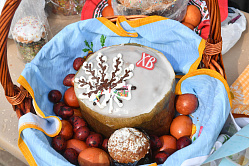 Раненые бойцы СВО, которые лечатся в Петербурге, получили подарки к Пасхе