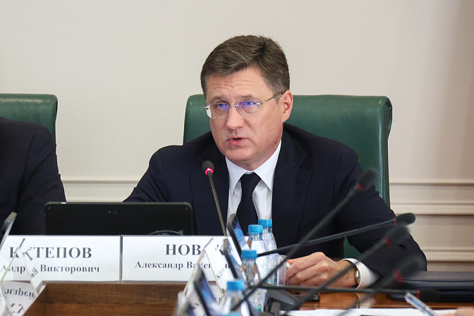 зампредседателя правительства рф александр новак