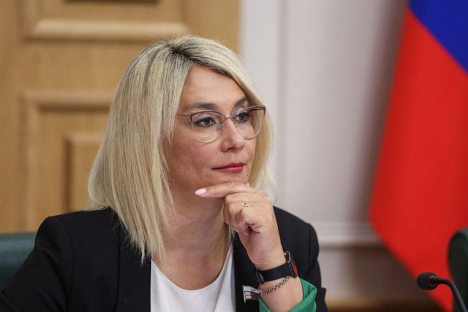 Сенатор Наталия Косихина