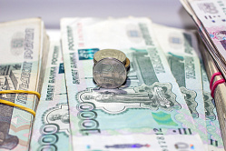 Сенатор Святенко рассказала, какие социальные пособия банки не смогут списать в счёт долгов