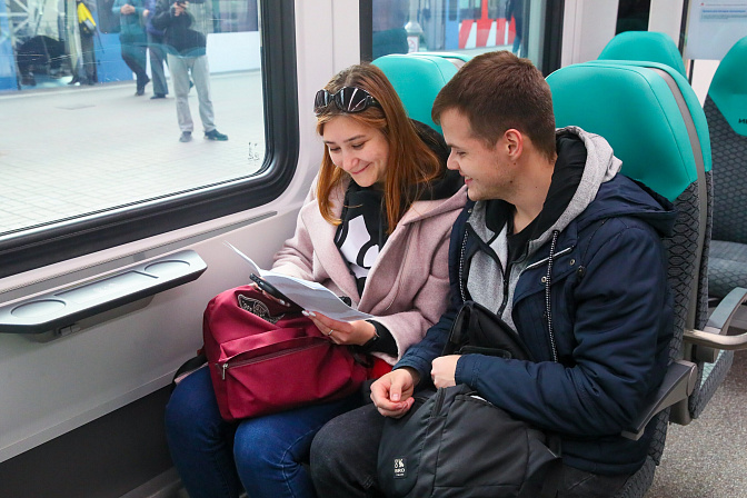 поезд сидячий ржд пассажиры