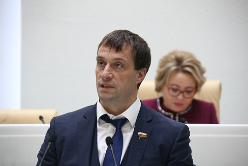 Эдуард Исаков. Фото: СенатИнформ/ Пресс-служба СФ