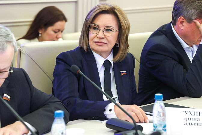 сенатор марина сидухина
