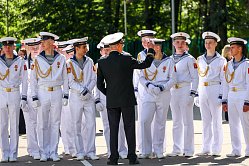 В СФ предложили ввести дополнительные выплаты для педагогов кадетских школ