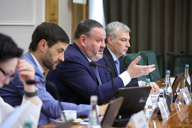 министр труда и социальной защиты рф антон котяков