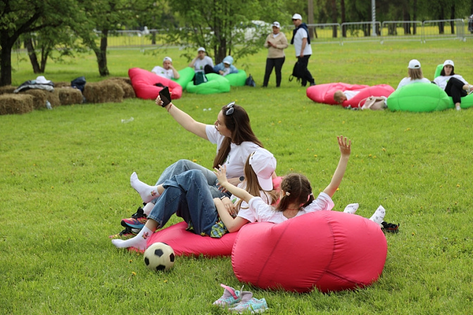 женщина ребенок девочки