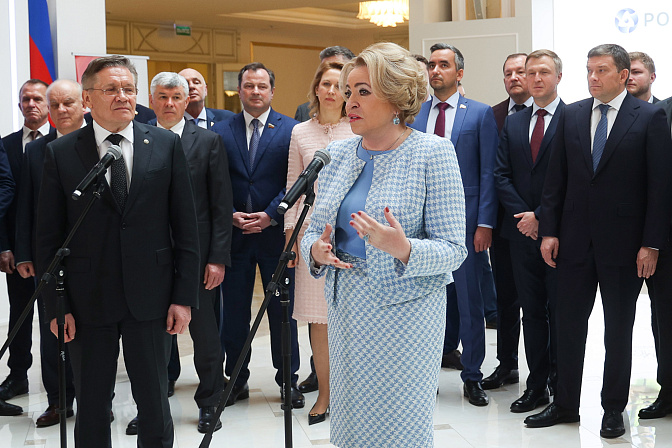 председатель сф валентина матвиенко