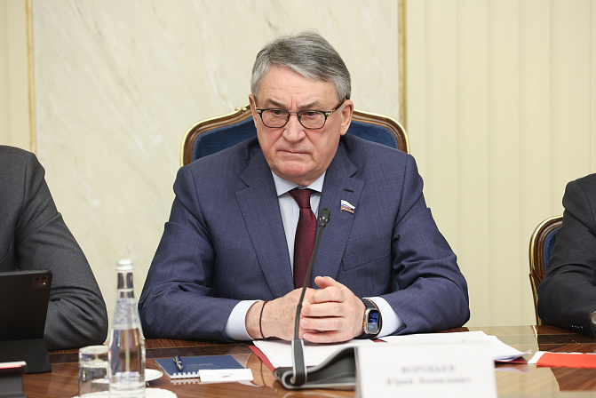 Юрий Воробьёв. Фото: СенатИнформ/ Пресс-служба СФ
