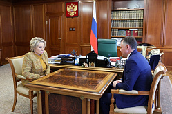 Матвиенко со Слюсарем обсудила перспективы развития Ростовской области 
