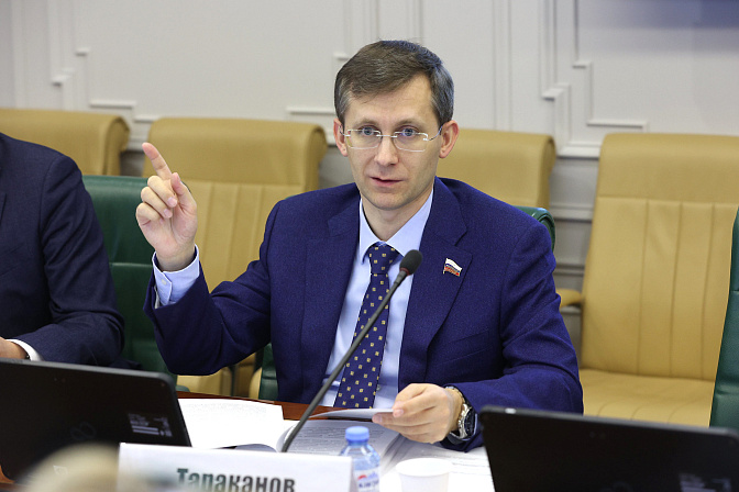 Сенатор Павел Тараканов
